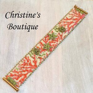 Handcrafted Miyuki Glass beaded bracelet, peyote stitch, coral and kelp design